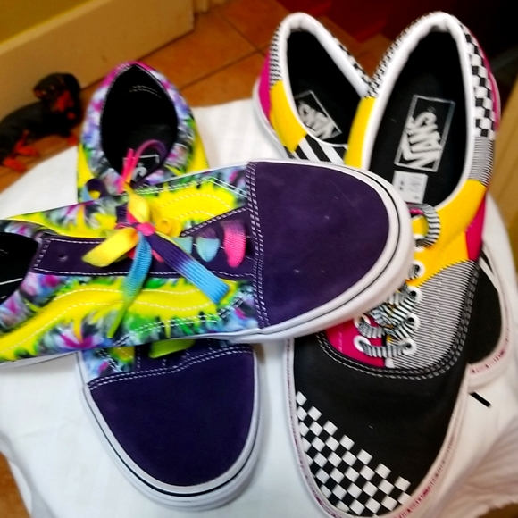 Van Heusen Other - Van tennis sz 101/2 M